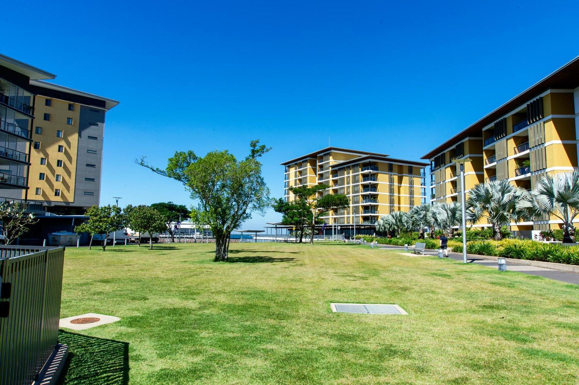Apartment Serenity Blue Waters - 3 Bedrooms On 8th Floor At Waterfront *